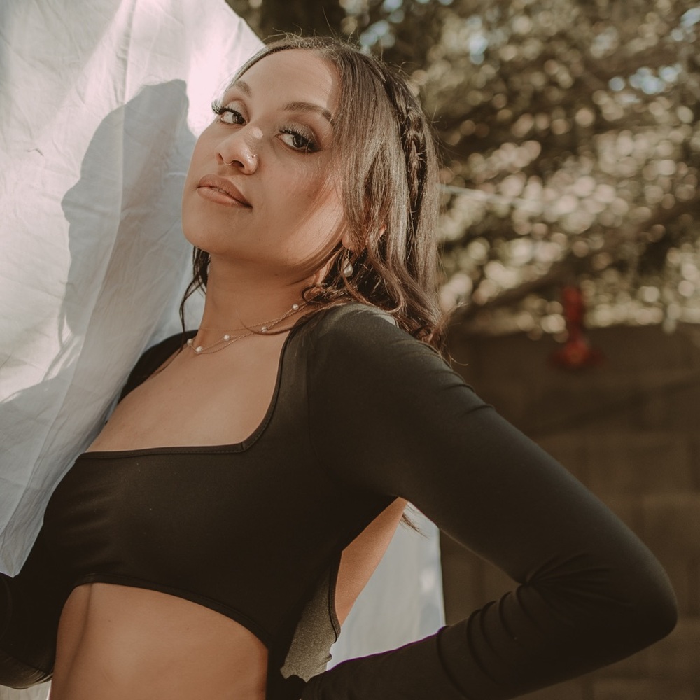 Meet your Posher, Jaiana